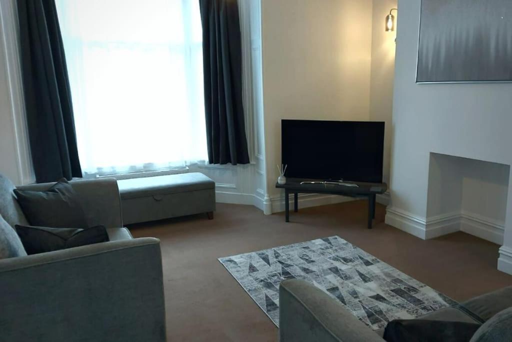 Stylish Apartment In City Centre With Parking Preston  Eksteriør billede