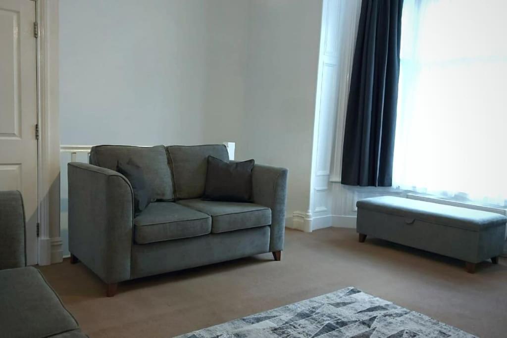 Stylish Apartment In City Centre With Parking Preston  Eksteriør billede
