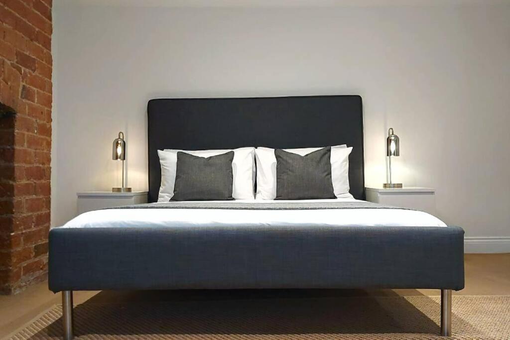 Stylish Apartment In City Centre With Parking Preston  Eksteriør billede