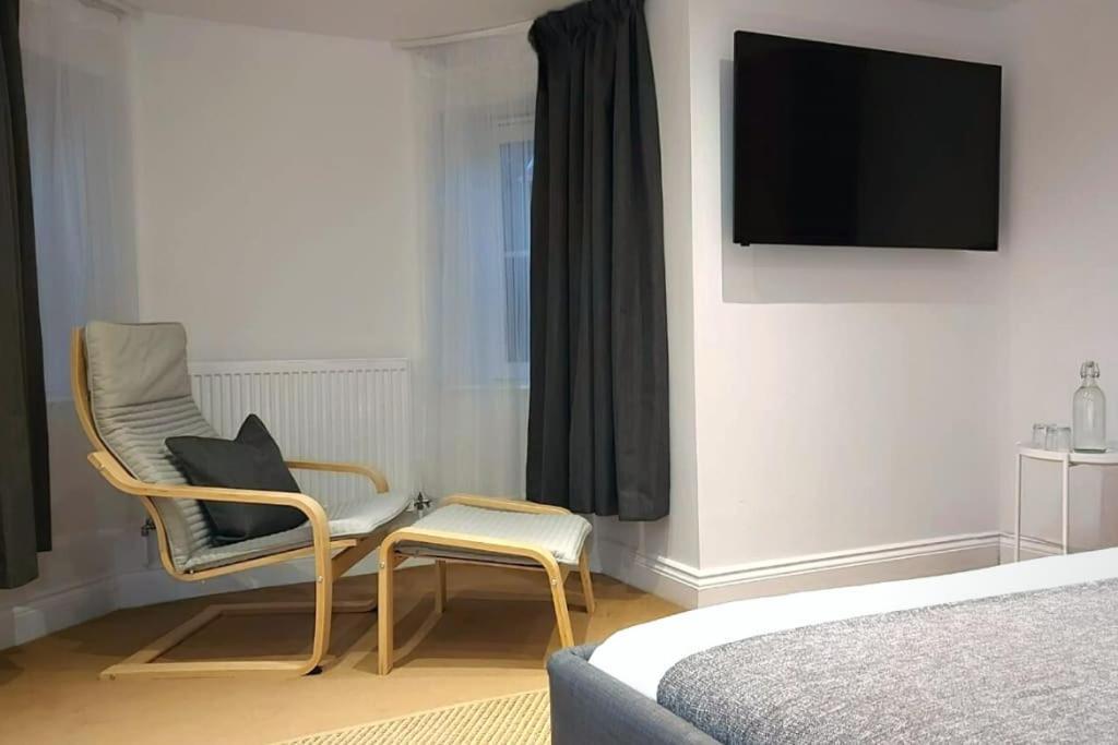 Stylish Apartment In City Centre With Parking Preston  Eksteriør billede